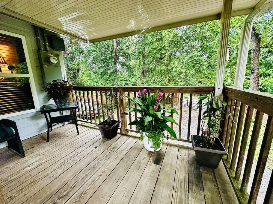 Secluded Riverside Oasis Private Deck Dock
